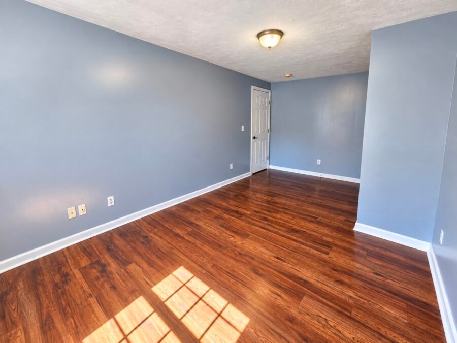 Bedroom 3 pic 2
